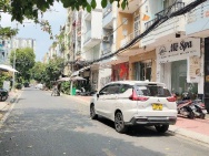 Bán nhà 4 tầng Tạ Quang Bửu ngang 5m chỉ 17 tỷ- 0931172218