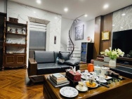 BÁN NHÀ BỒ ĐỀ 42M2- 7 Tầng THANG MÁY- Ô TÔ TRÁNH- 2X Tỷ