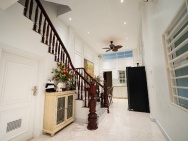 Bán nhà Gia Quất- Ngõ Nông- Dân Xây - Full NT- Lô Góc- Ô tô - 45m