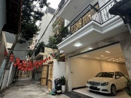 nhà đẹp Ngọc Lâm, 80m x 6 tầng, MT 4.8m, gara, thang máy, full nội