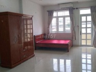 Cho thuê phòng trọ diện tích lớn, giá bình dân tại Phạm Văn Bạch –