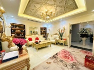 BÁN BIỆT THỰ SÂN VƯỜN PHỐ NGỌC THUỴ - Ô TÔ THÔNG - 130M NHỈNH 21 TỶ