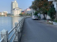 nhà đẹp mặt hồ Ngọc Lâm , gara, kinh doanh, ôtô đỗ cửa