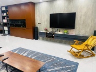 Bán tòa căn hộ mặt phố Liên Trì, 9 tầng 1 hầm 90m2, 63 tỷ,