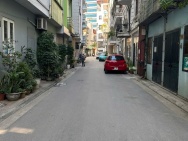 Bán nhà ngõ 548 Nguyễn Văn Cừ 34m x 3T ngõ oto thông, 1 nhà ra oto