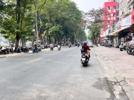 bán nhà Ngọc Lâm, 2 mặt ngõ, ôtô vào nhà, mặt tiền 8.4m, gần vườn