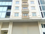 Tôi cho thuê nhà mới, 120m2- 6T, Nguyễn Trường Tộ, Hàng Than, Trấn