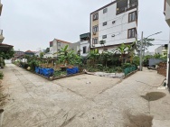 BÁN GẤP ĐẤT GẦN THỊ TRẤN TRÔI, LÔ GÓC 2 THOÁNG, ĐI BỘ RA HỒ ĐIỀU