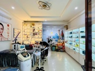 Gia đình chuyển vào Nam, bán nhà 7 tầng thang máy thông sàn, đường