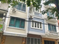 Nhà mặt Phố Vương Thừa Vũ-52m*5 tầng*5mMT- Kinh doanh sầm uất. Giá