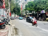 BÁN NHÀ THANH XUÂN, PHÂN LÔ OTO, 50M2 4 TẦNG, Ở, KINH DOANH, VĂN