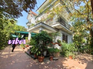 Cần bán gấp nhà 405m2, mt15m, 4T, 6N, lô góc, 3 thoáng, 33 tỷ,