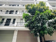 Bán nhà Phố Trần Hoà-58m*4,5tầng; ngõ thông ô tô đỗ cửa; gần