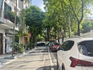 Giá tốt, bán nhà Hoàng Quốc Việt, ngõ rộng gần ô tô, 77m chỉ 13.5 tỷ