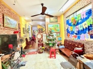 Nhà Mặt Tiền Đường Nhất Chi Mai Phường 13 Tân Bình Cũ.