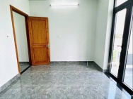 GIÁ RẺ BẤT NGỜ – Nhà 1 Trệt 2 Lầu 5x25 – FULL Nội Thất – Sân Sau Thoáng – Chỉ 2 TỶ 850