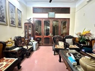 PHÂN LÔ VỈA HÈ, ÔTÔ ĐỖ TRÁNH PHỐ HOÀNG QUỐC VIỆT 45M, 4T, GIÁ 21 TỶ