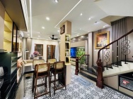 Siêu phẩm hiếm, bán nhà Nghĩa Đô, phân lô ô tô vào nhà, thang máy,