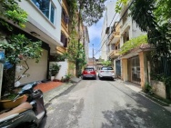 Siêu hiếm, bán nhà Lạc Long Quân, ô tô tránh vào nhà, thang máy,