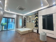 Bán nhà Giang Văn Minh, ô tô, 50m2, nhà đẹp ở ngay, chỉ 18 tỷ