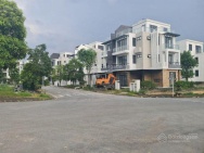 SÓC  BT Phú Cát City, DT 190m2, giá 75tr/m2, sổ đỏ không lỗi phong