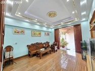 Cần tiền bán gấp nhà khu Hố Nai Đại Công Giáo xây 2019 full gỗ, 3%