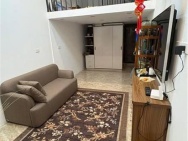 Chính chủ e bán gấp căn hộ tầng 2 phố Hàng Chuối - Trung tâm Phố Cổ