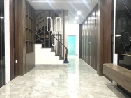 BÁN NHÀ MỚI TRUNG TÂM VIỆT HƯNG - LÔ GÓC 51M 5 TẦNG NHỈNH 8 TỶ