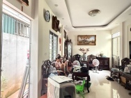 Cho thuê nhà Nguyên căn Bồ đề -35m 3 tầng 3 ngủ 10.5tr/ tháng