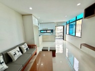 Nhà mặt phố Bùi Xương Trạch- 32m*6tầng- Thang máy - Ôtô tải tránh-