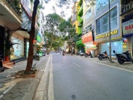 Duy nhất, Bán nhà phố Nghĩa Tân, kinh doanh sầm uất, chỉ 24 tỷ