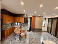 Việt Hưng, Long Biên - Oto đỗ cửa - Lô góc thoáng sáng - Giá chỉ 9