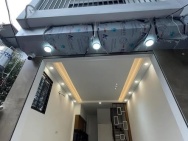 Lô góc 35m phố Lệ Mật - Oto đỗ cổng - Nhà mới kính koog - Giá chỉ