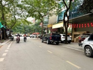 VIP, Bán nhà phố Ngọc Hà, ô tô vào nhà, 60m 7 tầng thang máy, chỉ