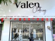 Cần sang lại toàn bộ shop đang kinh doanh có sẵn đồ chỉ việc vào