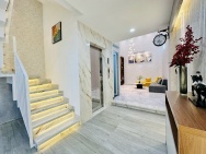  NHÀ ĐẸP, DIỆN TÍCH LỚN, ĐƯỜNG TRƯỚC NHÀ 10M 