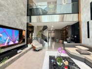 KHU VỰC HIẾM PHỐ NGUYỄN CÔNG HOAN 98M 5T THANG MÁY GIÁ 36 TỶ 2 MẶT