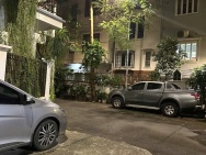 Siêu hiếm, bán nhà Văn Cao, ô tô đỗ cửa, 6 tầng thang máy, mặt tiền