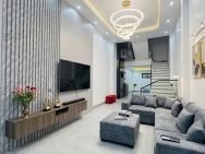 NHÀ ĐẸP Ở LUÔN PHỐ LẠC LONG QUÂN 58M 5T GIÁ 15 TỶ NGÕ THÔNG- NỘI