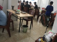 Vì lý do gđ mình cần sang nhượng quán cơm, bún đang hoạt động bình