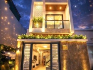 BÁN NHÀ MỚI TTTP 3 TẦNG HẺM CAO ĐÀI P. TÂY NHA TRANG