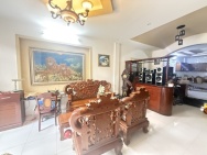 Bán Biệt Thự Mặt Tiền Linh Đông Thủ Đức -243m2 ngang 7m  - Vừa Ở