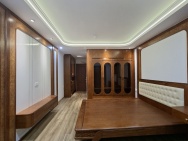 BÁN NHÀ PHÂN LÔ TRẦN QUỐC HOÀN – CẦU GIẤY – Ô TÔ VÀO NHÀ – THANG