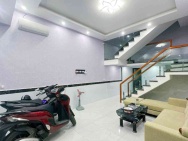 Hàng hiếm Nguyễn Công Trứ - Hồ Sen - Nhà độc lập
