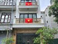 Nhà thật Sài Đồng Long Biên 9 tỷ 60m Lô Góc Ô tô Đỗ cửa,sổ đỏ