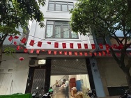Nhà thật phố Trạm long Biên 10 tỷ 50m ngõ nông,kinh doanh cho