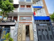 SIÊU PHẨM THOẠI NGỌC HẦU - HẺM XE HƠI TRÁNH - 6 TẦNG THANG MÁY XỊN