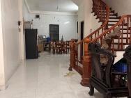 CHO THUÊ NHÀ NGUYÊN CĂN  HỒNG TIẾN ĐƯỜNG THÔNG Ô TÔ  NHÀ MỚI FULL