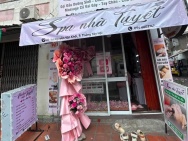 HỒ CHÍ MINH DO MỞ RỘNG QUY MÔ NÊN EM SANG MẶT BẰNG MỘT TIỆM