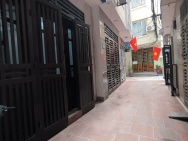 BÁN NHÀ PHỐ TRẦN BÌNH 31M², 5 TẦNG, NGÕ NÔNG GẦN PHỐ, Ô TÔ ĐỖ GẦN,
